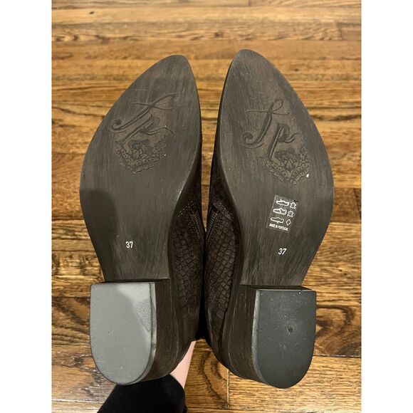 NIB Free People Crossings Western Snake Embossed Ankle Boot in Taupe 7 - Picture 4 of 10